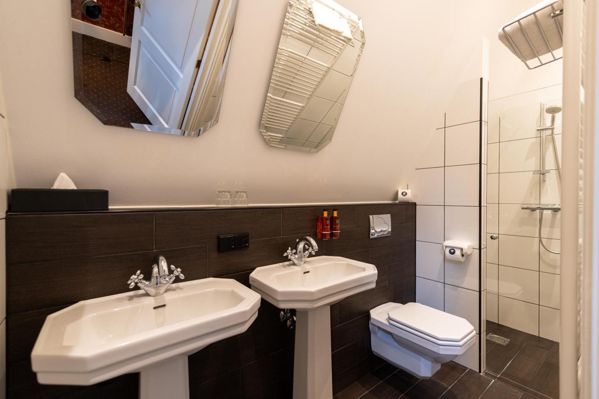 Grand Boutique Hotel-Restaurant Huis Vermeer Deventer Bilik gambar