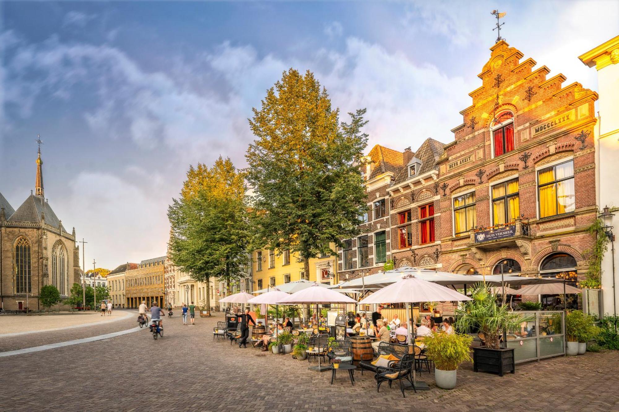 Grand Boutique Hotel-Restaurant Huis Vermeer Deventer Luaran gambar